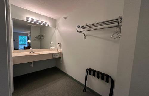 4 Season Fun at Legend Cottage Inn - Foto 7