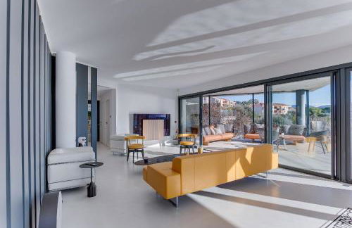 Villa Alba VI4498 by Riviera Holiday Homes - Foto 13