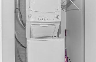 Downtown Loft l Cleveland l Parking l Cafe - Photo 15