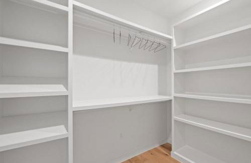 Modern Luxury in the Heart of Austin 3BR 3BA with Huge Balcony - Foto 42