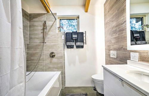 Heated Swim Spa! 15-Acre Cabin on Skykomish River - Foto 26