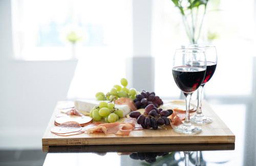 Escape Ordinary at Lily's Pad - Foto 78