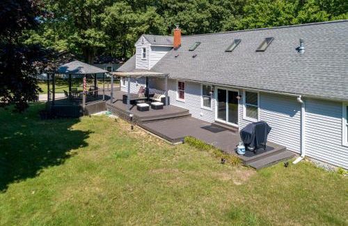 All Decked Out - Secluded getaway near beach access - Foto 15