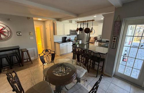 Perfecto Mundo 1, Orlando Area 5BR-2BA Outdoor Pool, Ping Pong, Billiard - Foto 36