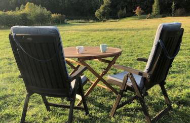 Whittlewood Shepherd's Hut in Silverstone, Cosy, Rural, Views - Photo 6