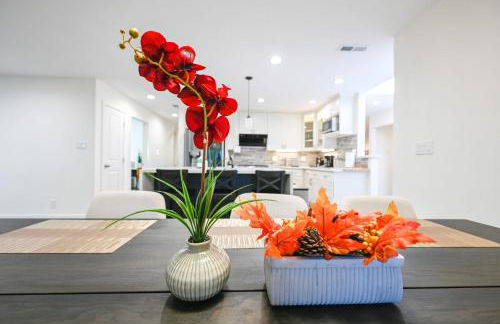 @ Marbella Lane - Exquisite Home 3BR - Photo 21