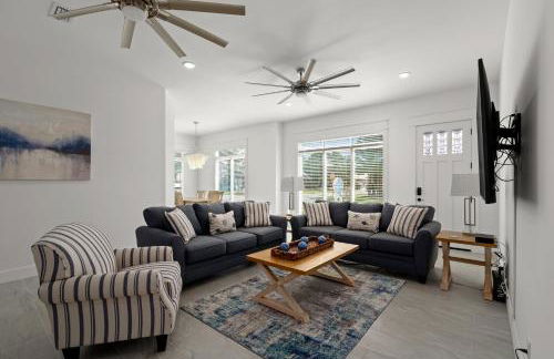 Brand NEW Expansive Coastal Home w/ Custom Furnishings Sleeps 15 - Photo 106