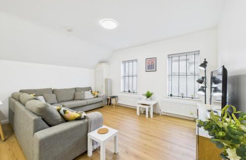 Kings Corner - Photo 2