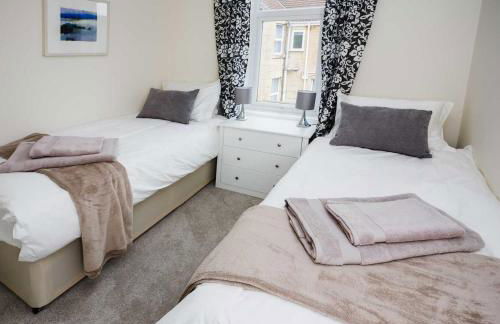 Stylish Central Bath House with five bedrooms - Photo 10