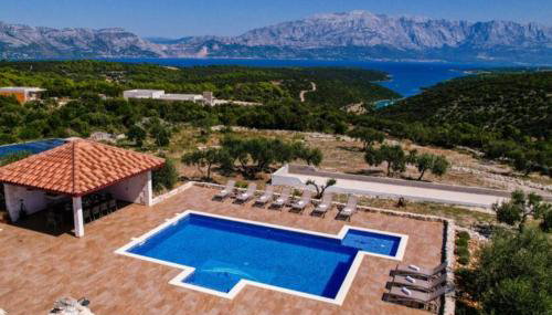 Villa Luisa Pucisca - 2 Häuser, 6 Schlafzimmer Insel Brac - Pool, Grill, Kamin, Tischtennis, Boccia - Foto 2, sunbed