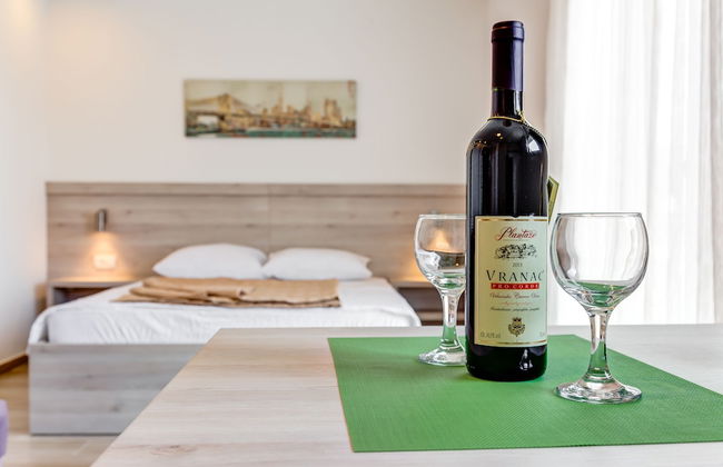 Almare apartments Budva - Photo 33