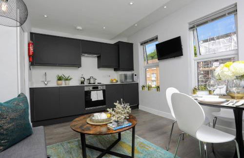 Aisiki Apartments at Stanhope Road, North Finchley, Airconditioned Multiple 2 or 3-Bedroom, Pet Friendly Duplex Flats, King or Twin Beds with Free WiFi - Foto 39