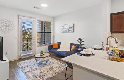 Stunning 1bd Apartment I Frisco near Dallas I Pool, Gym, Work Space - Foto 1