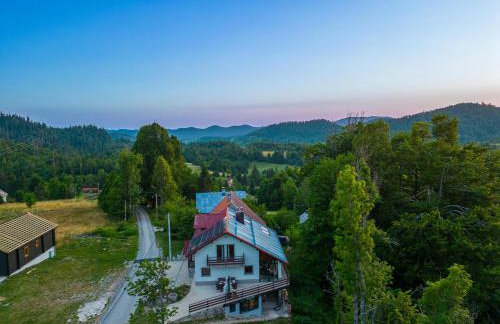 Mountain Escape house with indoor pool - Foto 8
