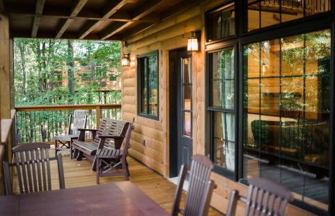 Skyview Treehouse by Amish Country Lodging - Photo 4