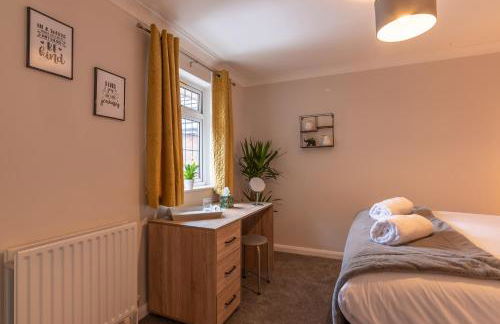 3 Bed Spacious Stylish House, Southampton - Off Road Parking & Private Garden - Sleeps 7, Close to City Centre - by Blue Puffin Stays - Photo 20