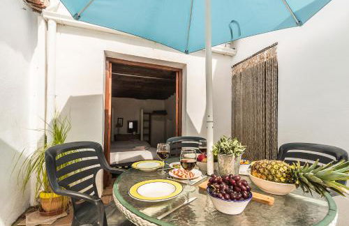 Casa Mundo - 16th century traditional white village house with pool - Foto 23