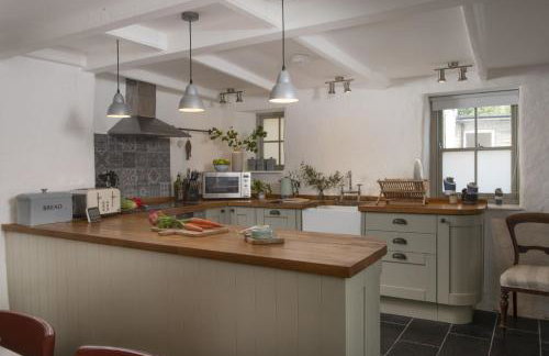 Piskey Cottage, Mousehole - Close to Harbourside - Free WiFi - Free Parking - Photo 12