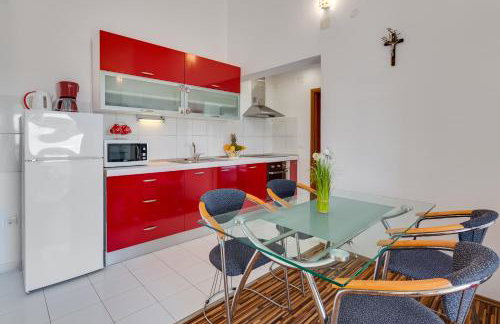 Apartman Strmota s bazenom i jakuzijem - Foto 32