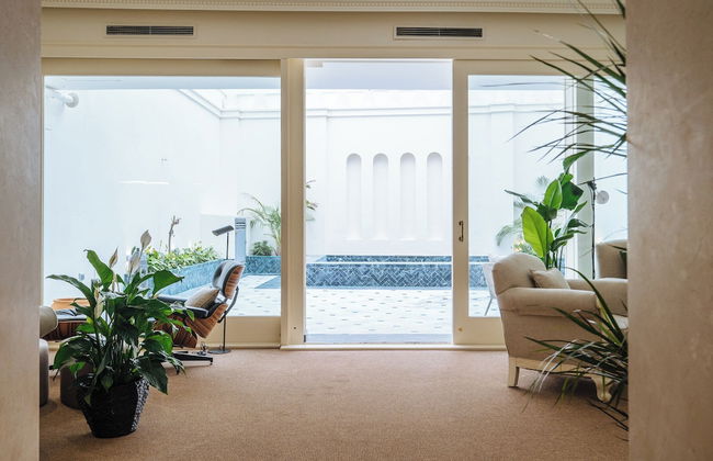 Luxurious Apartment with Patio and Pool - Foto 27