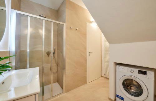 SISTERS' HOUSE - Foto 22