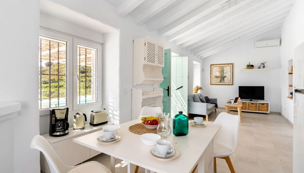 Las Vistas - Photo 3, Kitchen / Dining Room