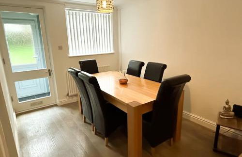 3 Double Bedrooms, Lancashire Townhouse, Free Parking - Foto 11