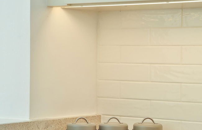 Lavish Living Along the Dubai Creek - Photo 21