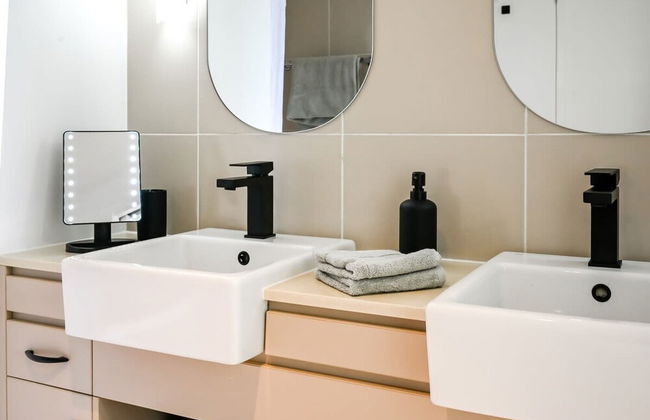 Tropical Paradise Cairns - 9 Pools Gym BBQ - Foto 28