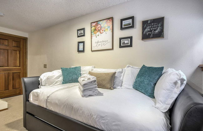 4BR Spacious & Comfortable Mid-term & Corporate Rental - Photo 13