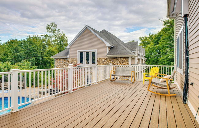 Spacious Belmont Home w/ Seasonal Pool & Grill - Foto 34