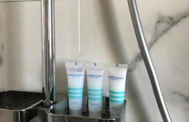 Daphne Luxe Retreat -Sea View-King size bed- - Foto 48