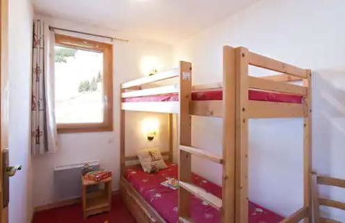 Appart chaleureux au pied des pistes avec piscine - Foto 9