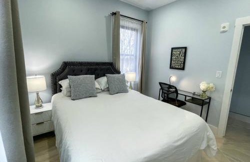 3br Gem Skyline Views, Laundry & Central Air - Foto 14