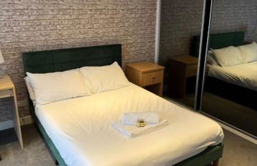 Spacious 4-Bed Family House - Foto 37