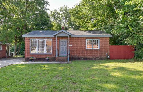 2 Mi to Center City Charlotte North End Home - Foto 1