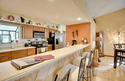 Pirate Cove Home in Welaka Dock and River Access! - Foto 7