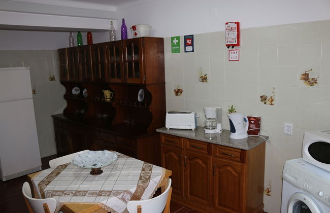 3 Bedroom Apartment in a Ground Floor of a Vila Wseparate Kitchen Living Room - Foto 15