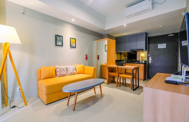 Luxury 1BR Apartment with Golf View at Mustika Golf Residence - Photo 10