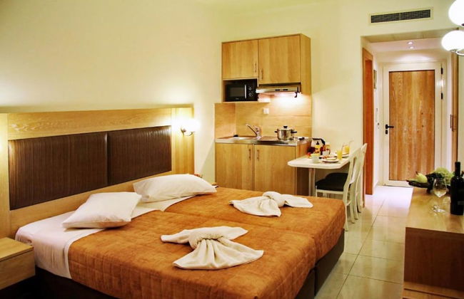 Bella Elena - Photo 4