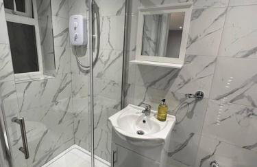 Luxury Detached Studio Apartment in Luton - Foto 6