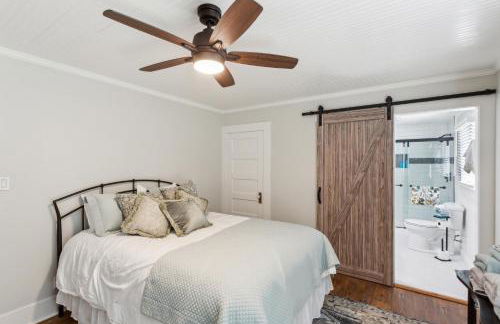 Charming Downtown McCloud Retreat home - Foto 13