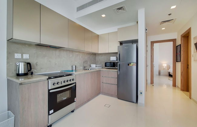 GreenFuture - Stylish Apartment With Panoramic City Views - Photo 4