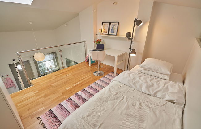 Staylong Hotel - Photo 4