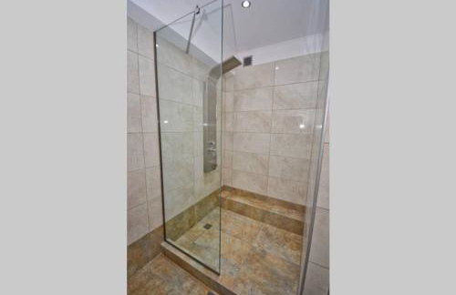 Potamos Deluxe White Apartment - Photo 8