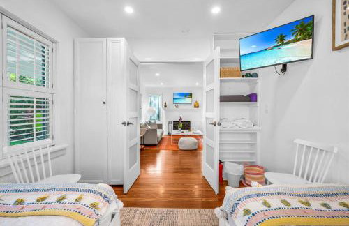 Blue Water Bungalow - Chic Palm Beach Vibes - Foto 28