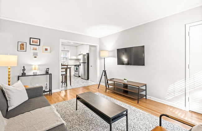 881 Furnished Apartments - Foto 42