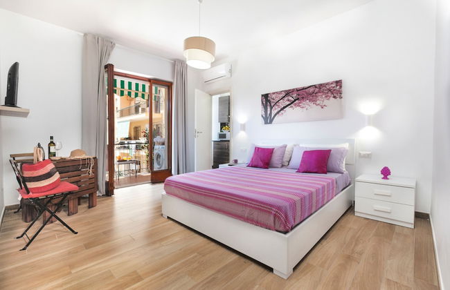 Sofia flora - Photo 1