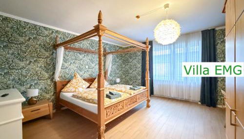 Ferienhaus Villa EMG Saerbeck nah Münster Riesenbeck Osnabrück mit Pool, Sauna, Garten für Familien Gruppen bis 23 Personen - Foto 3, towels, wardrobe