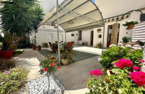 Eden Garden-Historic Big House Near Sea, Gallipoli - Foto 1